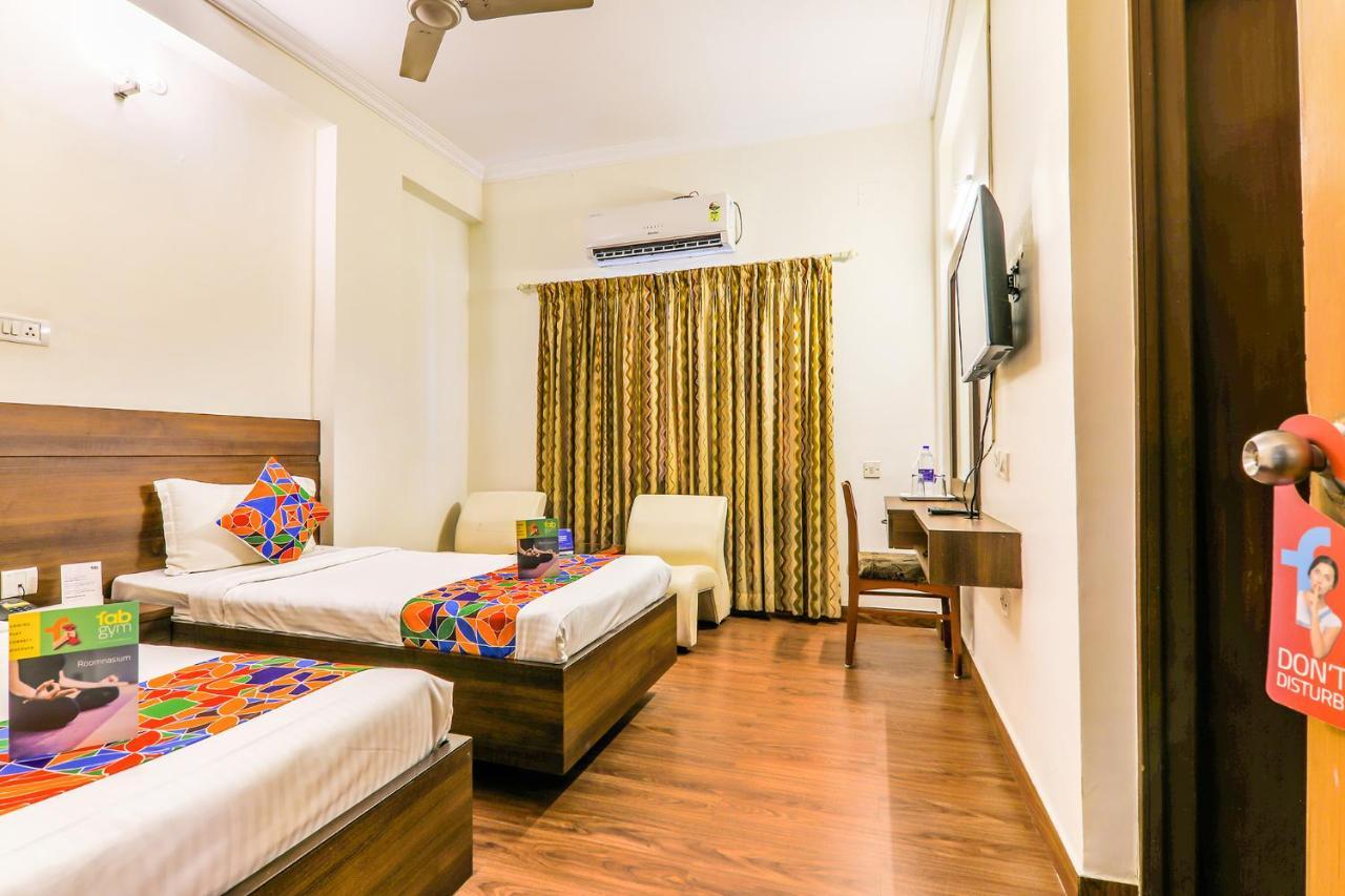 Fabhotel Royal Star Chennai Exterior photo